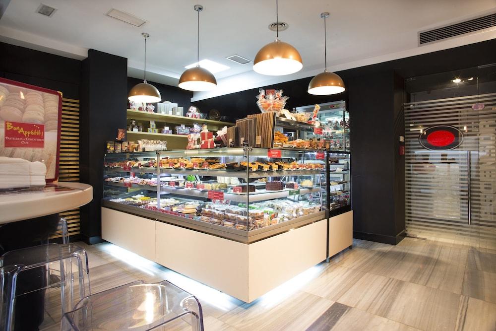 格兰大街阿文尼达酒店 马德里 外观 照片